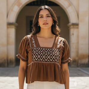Mexican womans short sleeve Blouse 20 x 19 inches  crop top